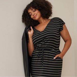 TORRID MIDI DOLMAN SLEEVE SLIT DRESS - SUPER SOFT STRIPE GREEN